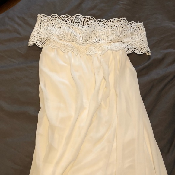 NWT Off-the-Shoulder Crochet Dress - Picture 3 of 7